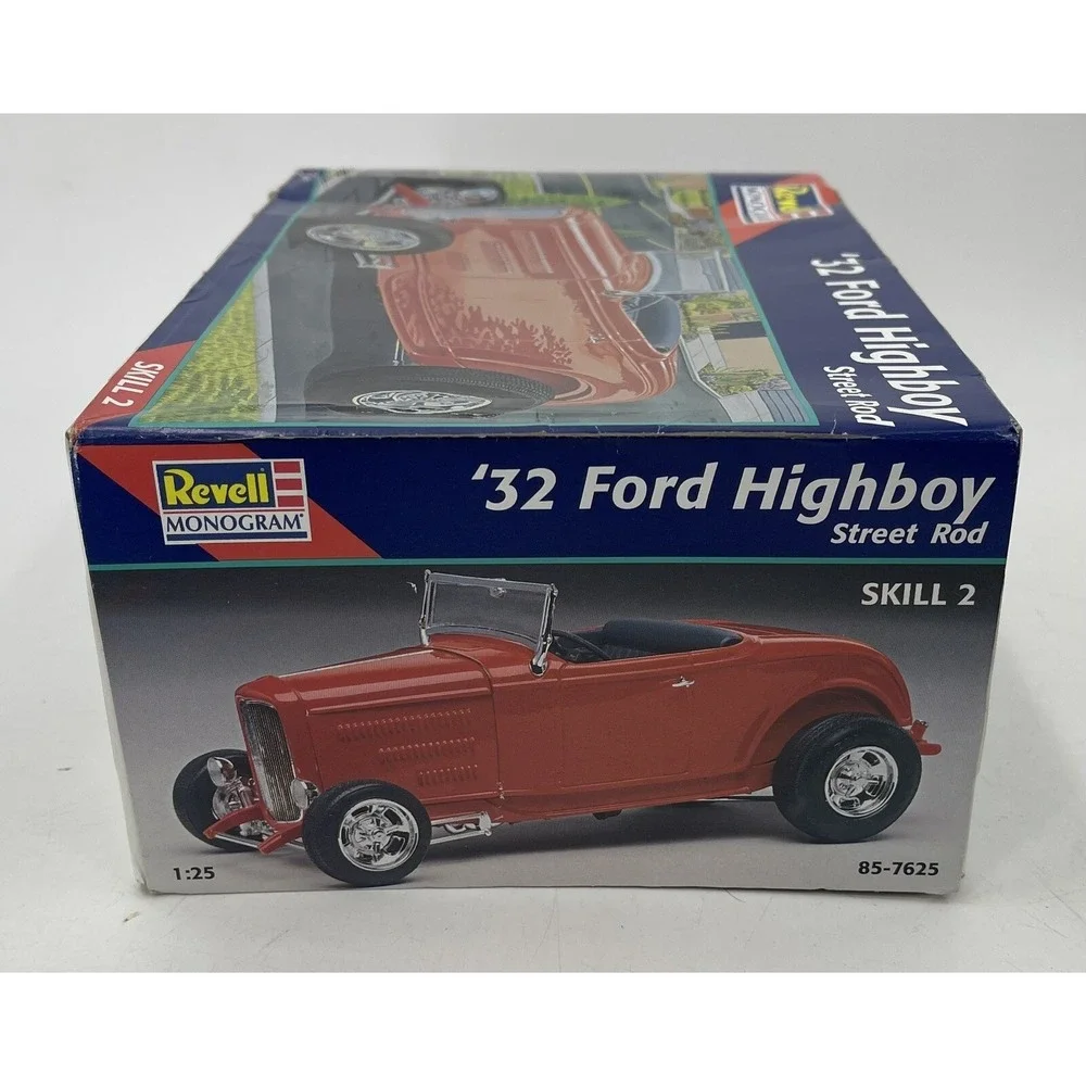 Revell 85-7625 1932 Ford Highboy Street Rod Kit 1/25‎ Model Car Mountain NIOB